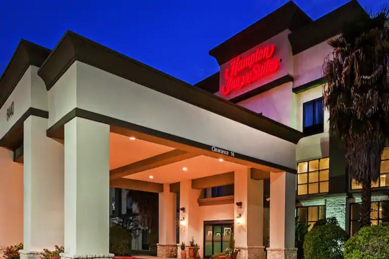 Hampton Inn & Suites Houston-Westchase Exterior photo