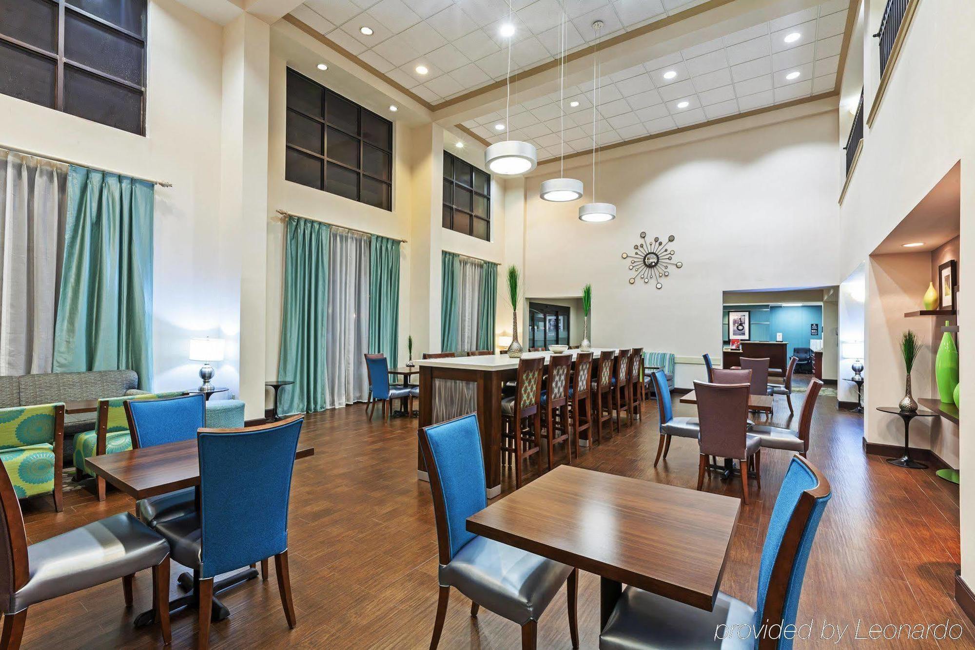 Hampton Inn & Suites Houston-Westchase Exterior photo